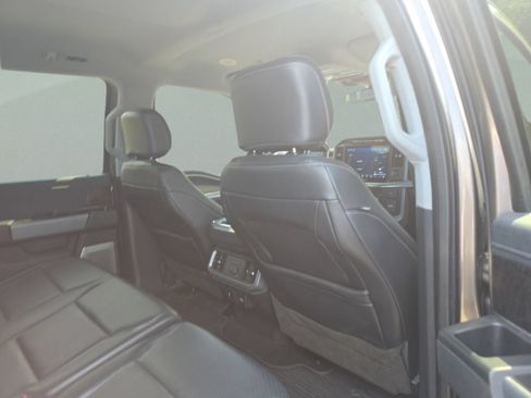 Used 2022 Ford F150 Lariat w/ Equipment Group 502A High AWD/4WD image 30
