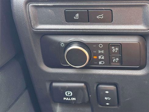 Used 2023 Ford Expedition Max XLT image 21