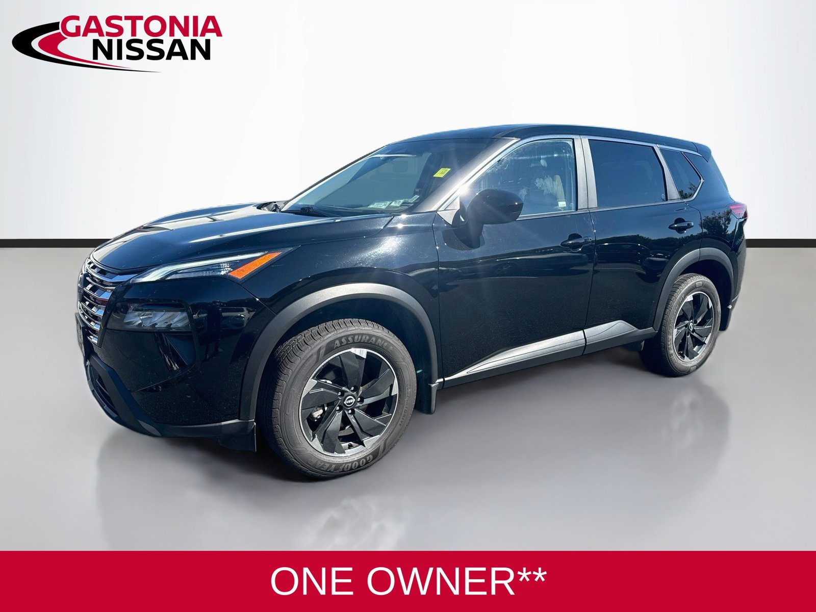 Used 2025 Nissan Rogue SV AWD/4WD image 3