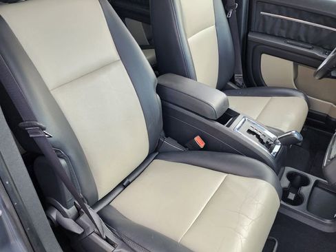 Used 2009 Dodge Journey R/T w/ Flexible Seating Group image 6