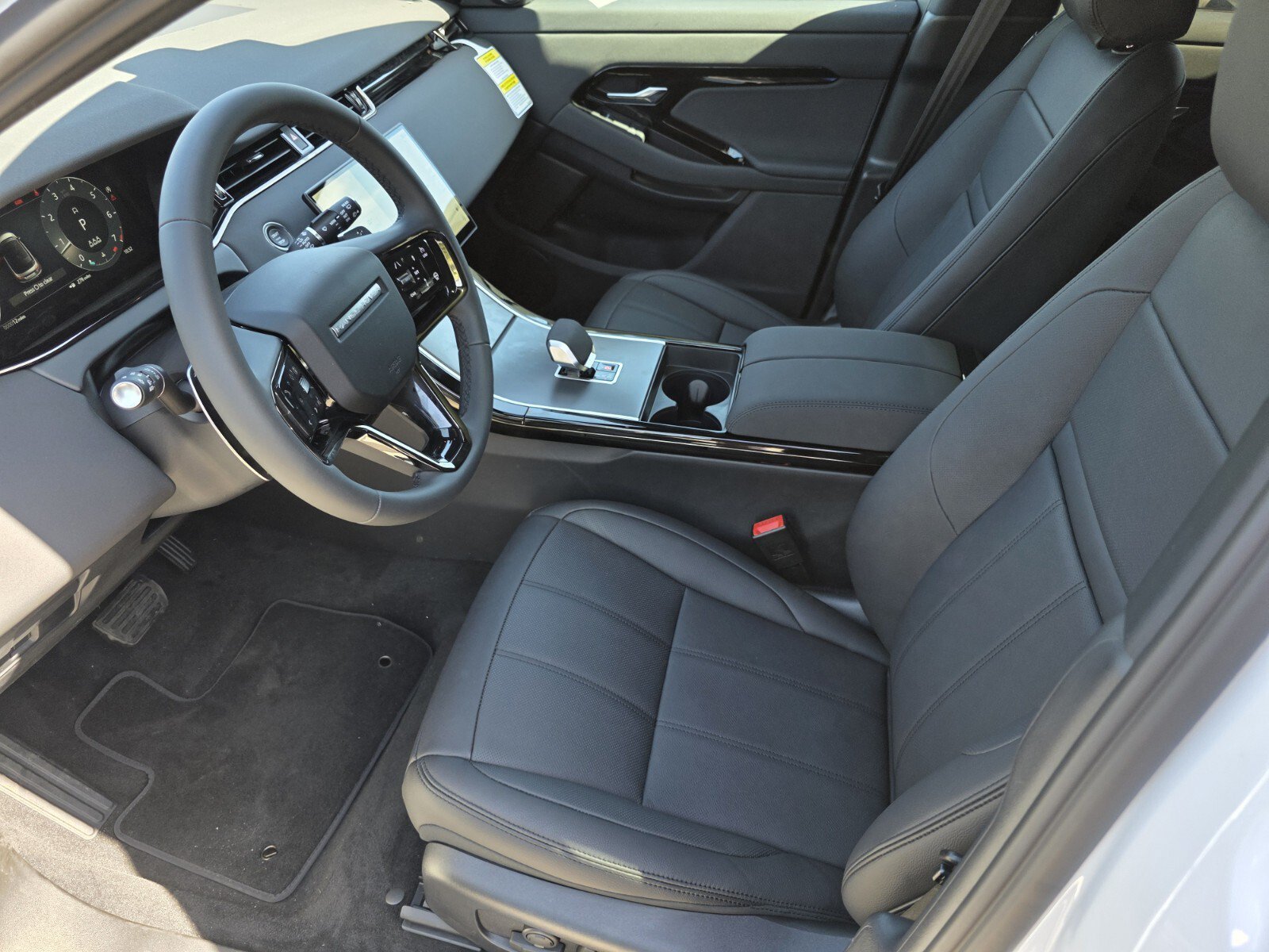 Used 2026 Land Rover Range Rover Evoque S AWD/4WD image 10