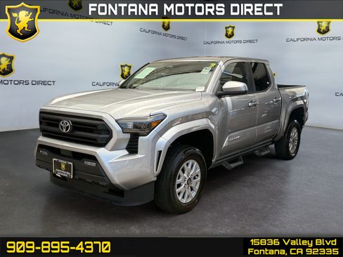 Used 2025 Toyota Tacoma SR5 RWD image 1