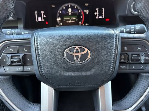 New 2026 Toyota 4Runner SR5 AWD/4WD image 28