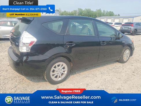 Used 2014 Toyota Prius V Three FWD image 4