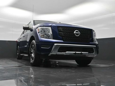 Used 2021 Nissan Titan SV w/ Accessory Utility Package AWD/4WD image 19