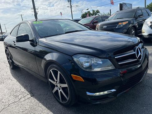 Used 2015 Mercedes-Benz C 250 Coupe image 4
