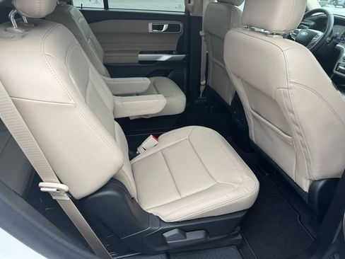 Used 2023 Ford Explorer XLT w/ Equipment Group 202A image 15