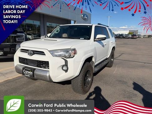 Used 2021 Toyota 4Runner TRD Off-Road Premium AWD/4WD image 1