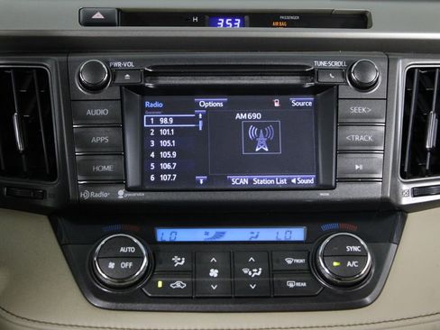 Used 2015 Toyota RAV4 XLE image 6