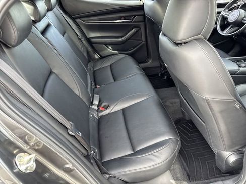 Used 2022 MAZDA MAZDA3 s image 22