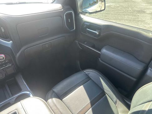 Used 2019 GMC Sierra 1500 Denali w/ Technology Package image 13