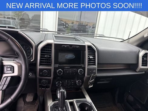 Used 2017 Ford F150 Lariat AWD/4WD image 12