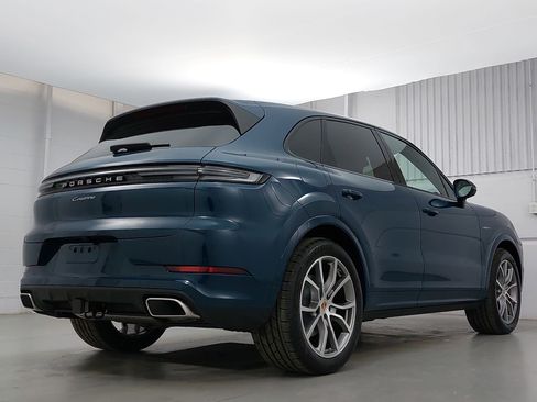 New 2026 Porsche Cayenne E-Hybrid image 7