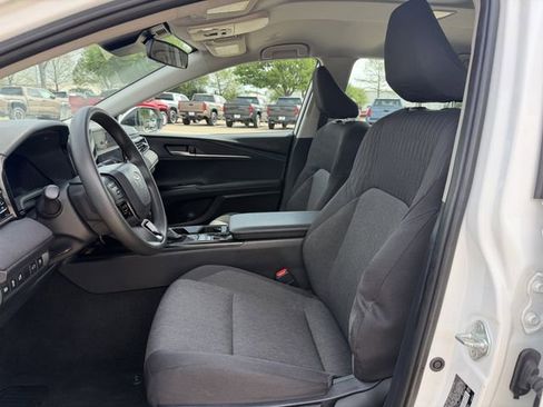 Certified 2025 Toyota Camry LE image 24