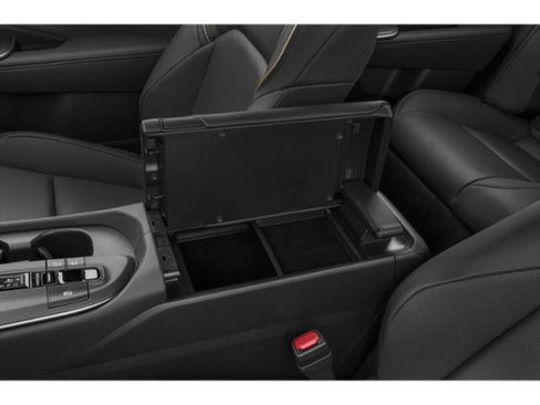 Used 2023 Toyota Crown AWD/4WD image 17