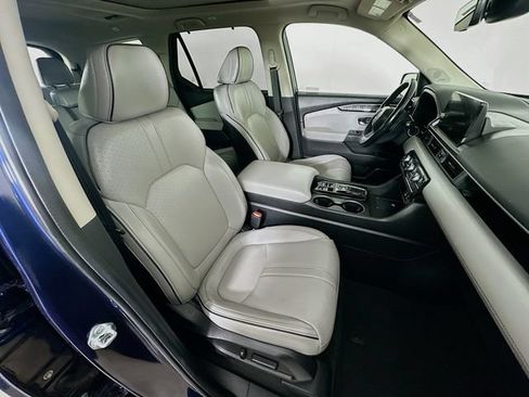 Certified 2024 Honda Pilot Elite image 8