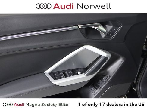 Used 2023 Audi Q3 2.0T Premium Plus w/ Premium Plus Package AWD/4WD image 19