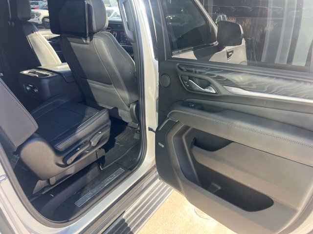 Used 2021 GMC Yukon XL Denali w/ Denali Ultimate Package AWD/4WD image 33