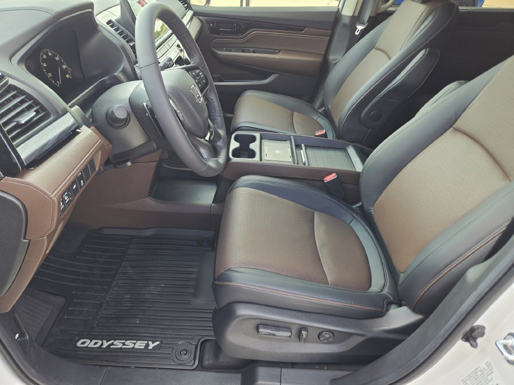 New 2027 Honda Odyssey Elite image 7