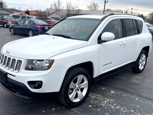 Used 2014 Jeep Compass Latitude w/ Sun/Sound Group image 7