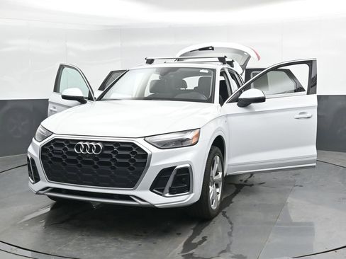 Used 2023 Audi Q5 2.0T Premium Plus AWD/4WD image 46