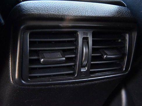 Used 2015 Nissan Rogue SV w/ SV Family Package image 22