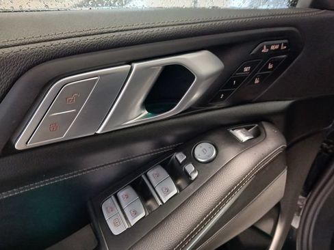 Used 2022 BMW X7 M50i w/ Luxury Seating Package AWD/4WD image 37