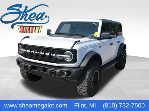 Used 2023 Ford Bronco Wildtrak AWD/4WD image 1