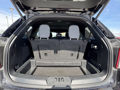 Used 2023 Ford Explorer ST-Line image 6