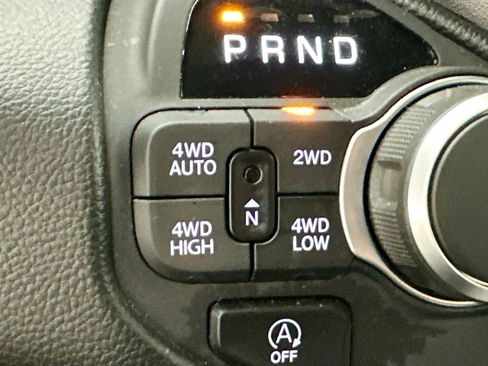 Certified 2025 RAM 1500 Big Horn AWD/4WD image 22
