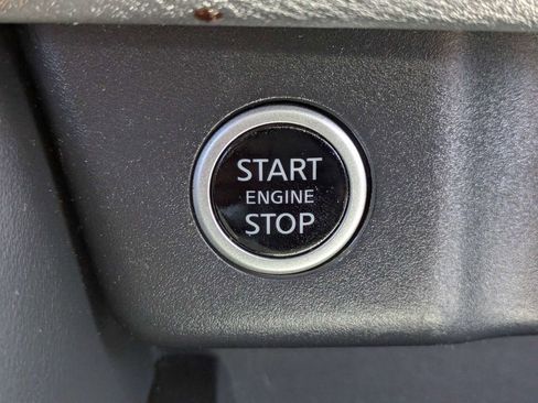 Used 2022 Nissan Rogue SL w/ SL Premium Package FWD image 35