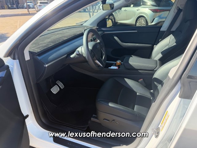 Used 2023 Tesla Model Y Performance AWD/4WD image 5