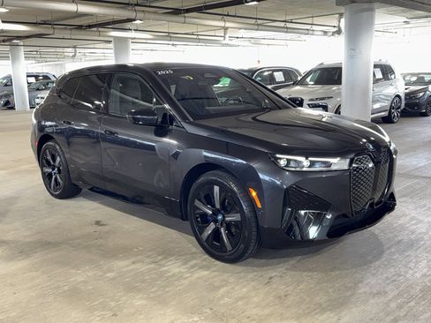 Used 2025 BMW iX xDrive50 w/ Sport Package AWD/4WD image 1