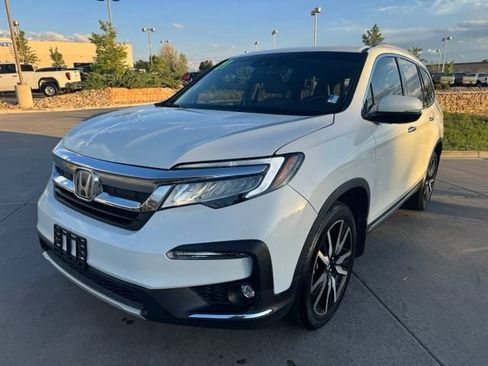 Used 2021 Honda Pilot Touring image 3