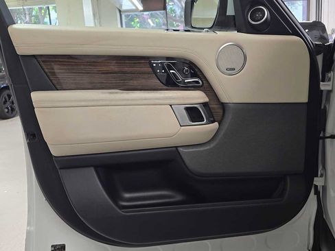 Used 2019 Land Rover Range Rover AWD/4WD image 18