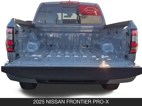 Used 2025 Nissan Frontier Pro-X RWD image 23