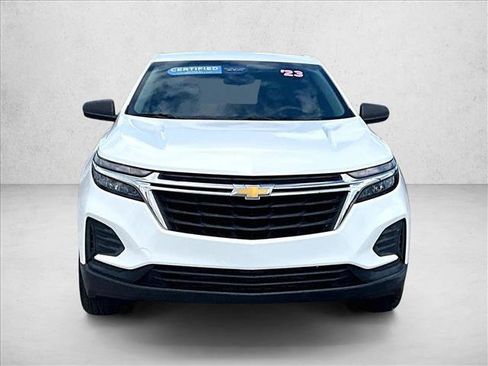 Used 2023 Chevrolet Equinox LS FWD image 3