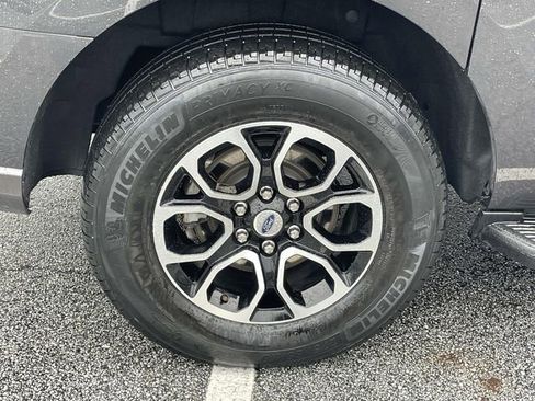 Certified 2024 Ford Expedition Max XLT image 10