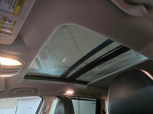 Used 2024 Subaru Ascent Limited w/ Technology Package image 25