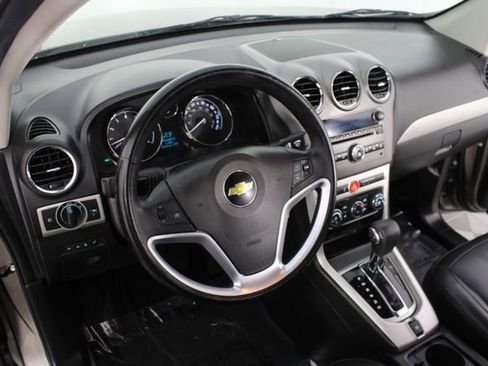 Used 2012 Chevrolet Captiva Sport LT w/ Convenience Package image 6