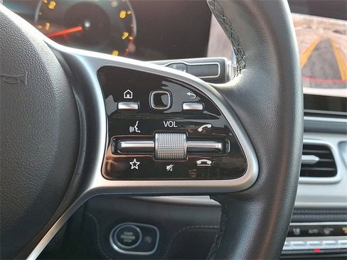 Certified 2022 Mercedes-Benz GLE 580 4MATIC w/ Night Package image 24