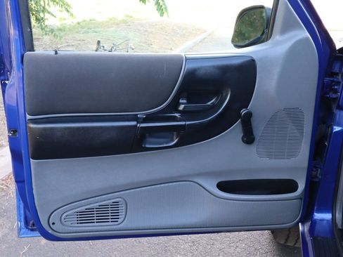 Used 2004 Ford Ranger XLT image 19