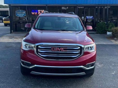 Used 2019 GMC Acadia SLT w/ LPO, Floor Liner Package FWD image 3