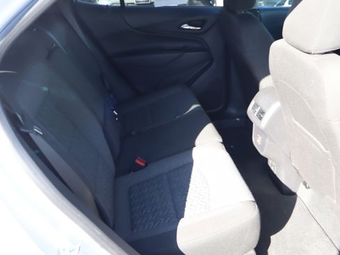Used 2023 Chevrolet Equinox LT FWD image 33