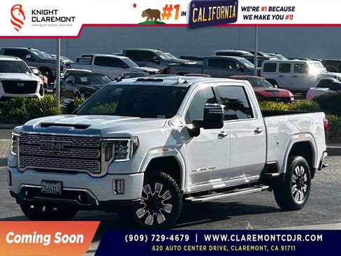 Used 2022 GMC Sierra 2500 Denali AWD/4WD image 1