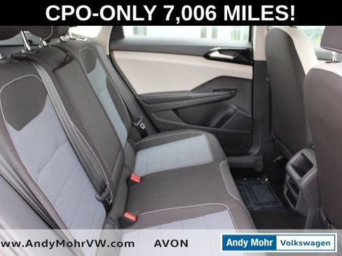 Used 2025 Volkswagen Taos S AWD/4WD image 21