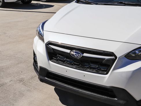 Used 2019 Subaru Crosstrek 2.0i Premium AWD/4WD image 11