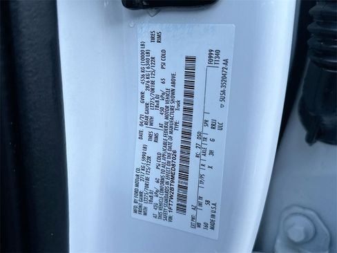 Used 2021 Ford F250 Lariat w/ FX4 Off-Road Package image 42