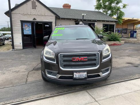 Used 2015 GMC Acadia SLE FWD image 6