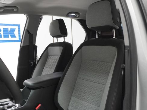 Used 2022 Chevrolet Equinox LS FWD image 10
